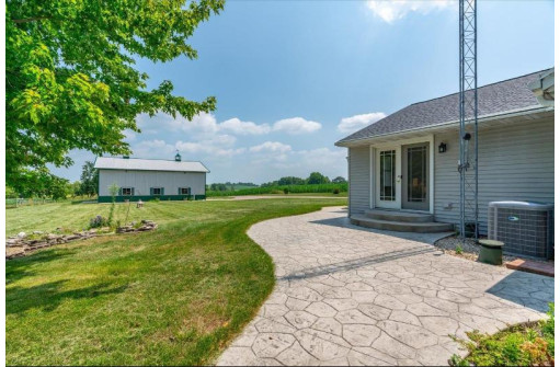 7752 Clinton Road, DeForest, WI 53532