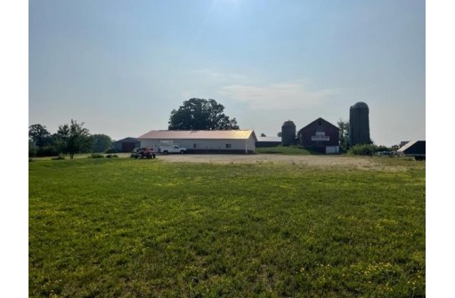 2669 County Road P, Mount Horeb, WI 53572