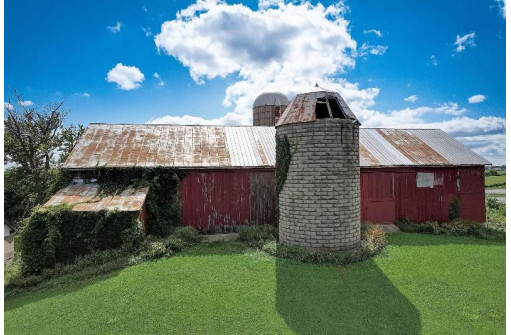 2669 County Road P, Mount Horeb, WI 53572