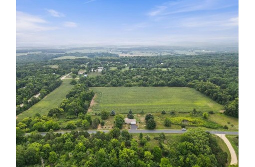 52.33 ACRES Fox Hill Road, Baraboo, WI 53913