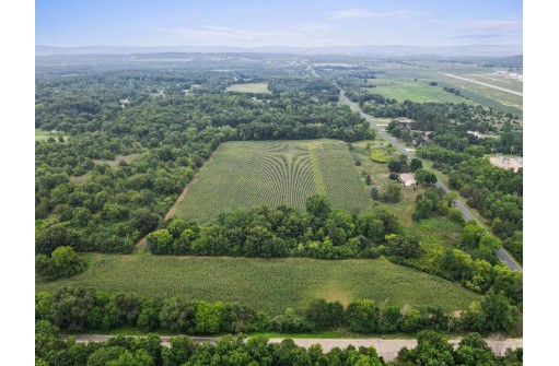 52.33 ACRES Fox Hill Road, Baraboo, WI 53913