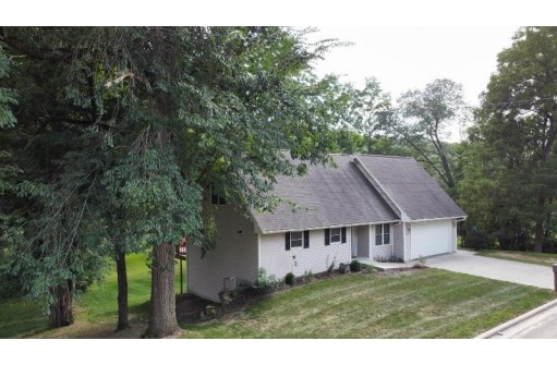 1243 Ithaca Road, Richland Center, WI 53581