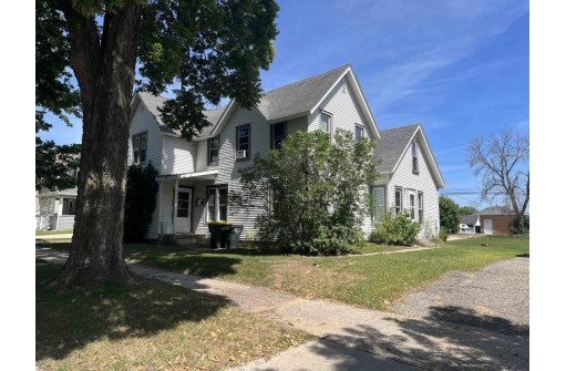 420 N Pine Street, Reedsburg, WI 53959