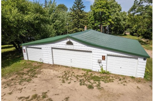 E12916 Neuman Road, Baraboo, WI 53913