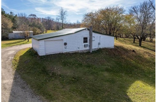 E12916 Neuman Road, Baraboo, WI 53913