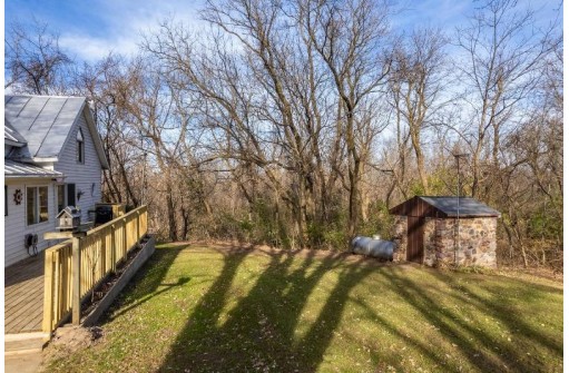 E12916 Neuman Road, Baraboo, WI 53913