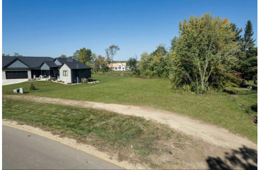 L1 Tumbledown Trail, Verona, WI 53593