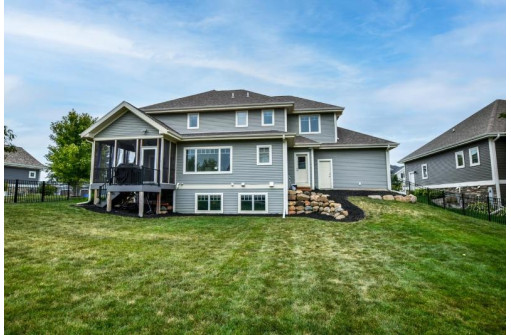 819 Richard Way, Waunakee, WI 53597