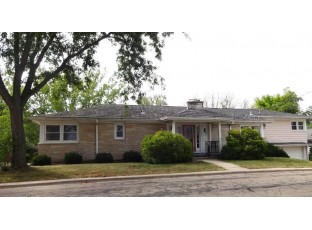 116 Davis Street Lodi, WI 53555