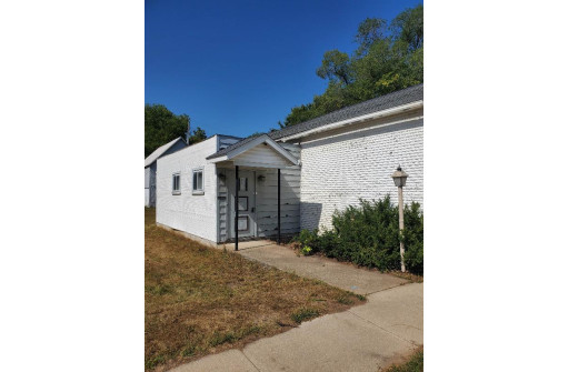 203 N East Street, Blue River, WI 53518