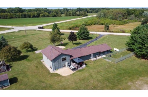 W11999 County Road D, Columbus, WI 53925