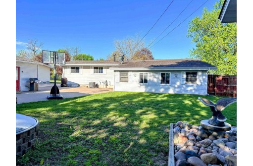 1108 S 5th Street, Prairie Du Chien, WI 53821