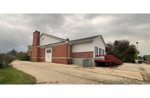 420 W North Street, Juneau, WI 53039