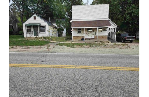 N1684 Madison Street, Manchester, WI 53946