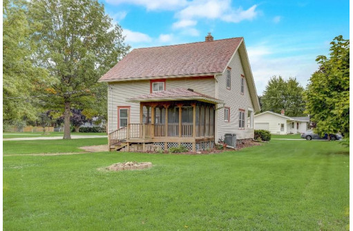 201 8th Street, Brodhead, WI 53520