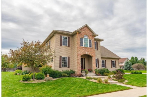 2075 Stonehaven Drive, Sun Prairie, WI 53590