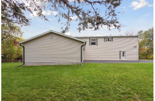 N3179 Puckaway Shores Road, Markesan, WI 53946