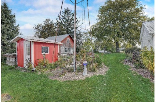 974 County Road B, Cambridge, WI 53523