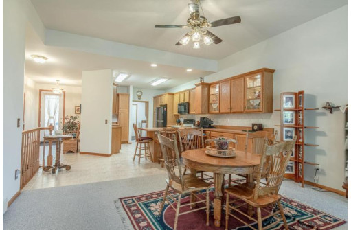 3325 Conservancy Lane, Middleton, WI 53562