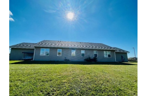 633 / 635 Eberlein Drive, Mauston, WI 53948