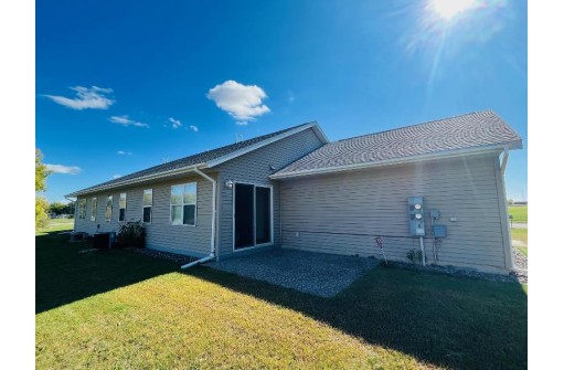 633 / 635 Eberlein Drive, Mauston, WI 53948