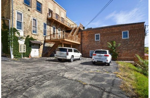 104 & 110 High Street, Mineral Point, WI 53565