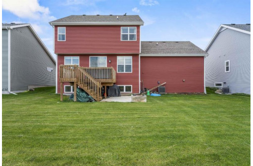 708 Gingergrass Way, Verona, WI 53593