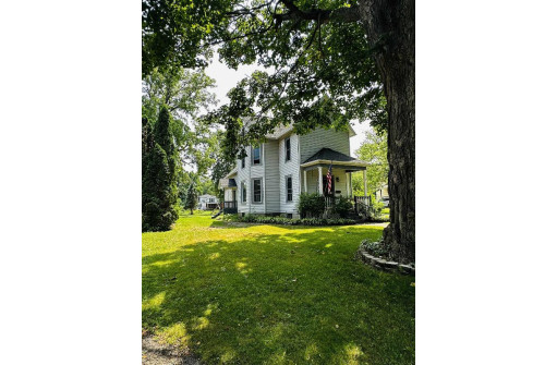 227 W Main Street, Evansville, WI 53536