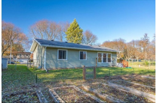 1601 Prairie Road, Madison, WI 53711