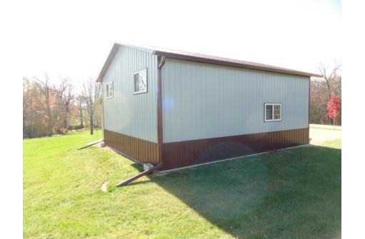 5074 Starlight Lane, Cassville, WI 53806