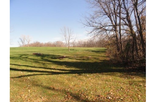 5074 Starlight Lane, Cassville, WI 53806