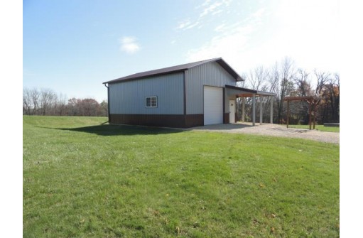 5074 Starlight Lane, Cassville, WI 53806