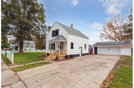 1677 Fayette Avenue, Beloit, WI 53511