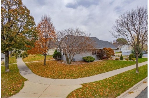 3669 Sabertooth Trail, Madison, WI 53719