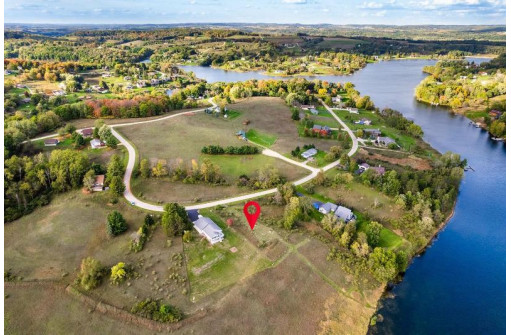 L425 Summit Point Drive, La Valle, WI 53941