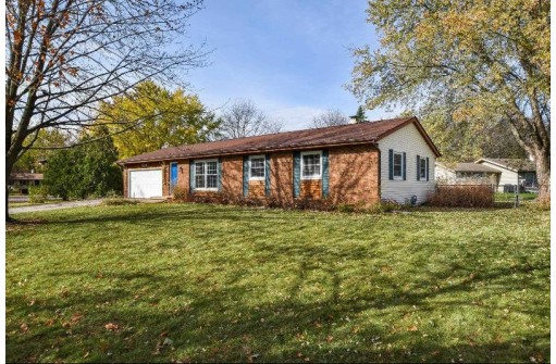 10 Coffey Circle, Madison, WI 53716