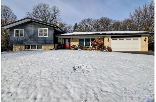 5287 Scenic Ridge Trail, Middleton, WI 53562