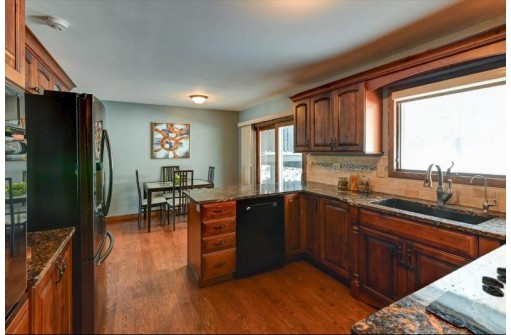 5287 Scenic Ridge Trail, Middleton, WI 53562