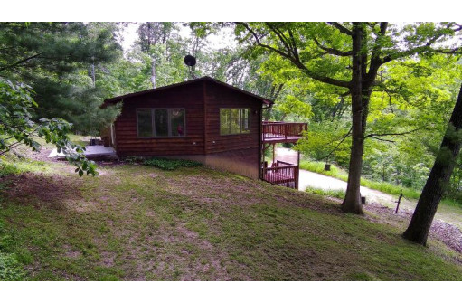 11843 Fuller Hollow Road, Prairie Du Chien, WI 53821