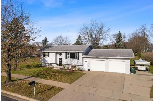 1125 Wellington Drive, Reedsburg, WI 53959