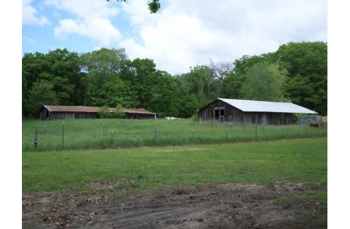 N8390 County Road H, Camp Douglas, WI 54618