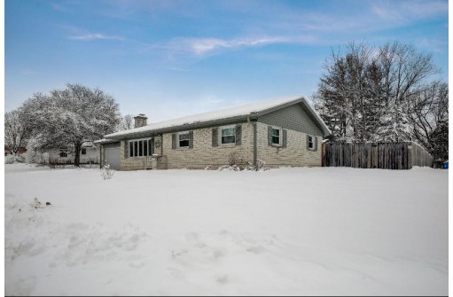 160 W Macarthur Street, Sun Prairie, WI 53590