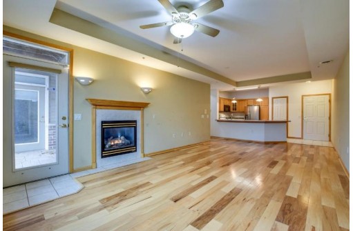 3001 Stratton Way 105, Madison, WI 53719