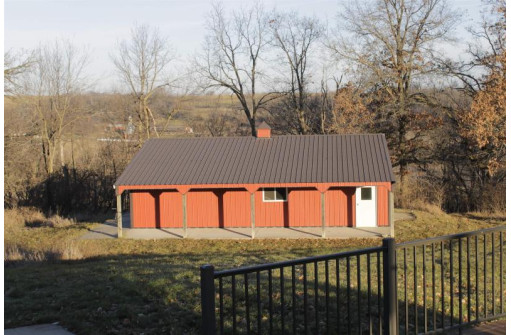 N8845 Blue Vista Lane, New Glarus, WI 53574