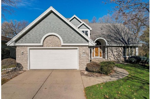 1608 Dover Drive, Waunakee, WI 53597