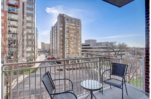 360 W Washington Avenue 407, Madison, WI 53703