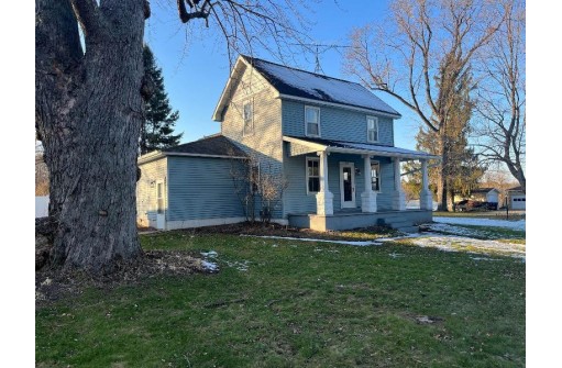 331 S West Street, Neshkoro, WI 54960-8763