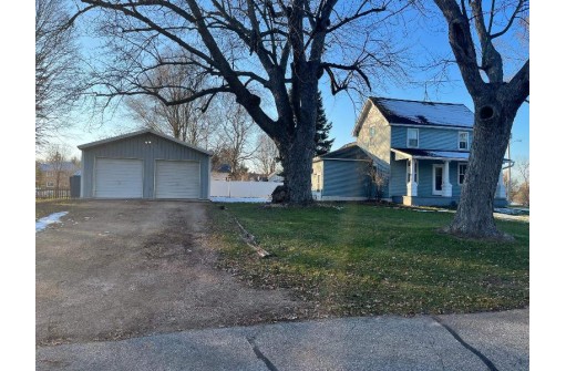 331 S West Street, Neshkoro, WI 54960-8763