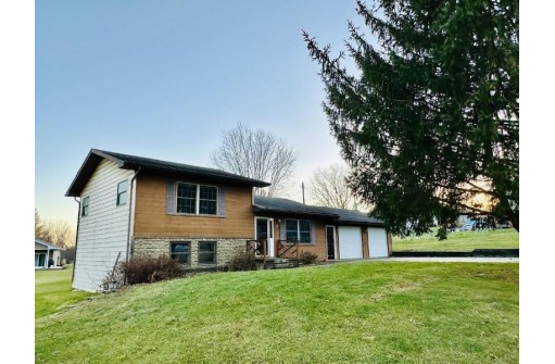 61 7th Street, Mineral Point, WI 53565