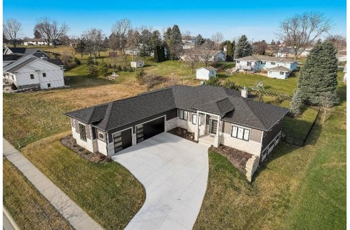 2513 Dublin Way, Waunakee, WI 53597